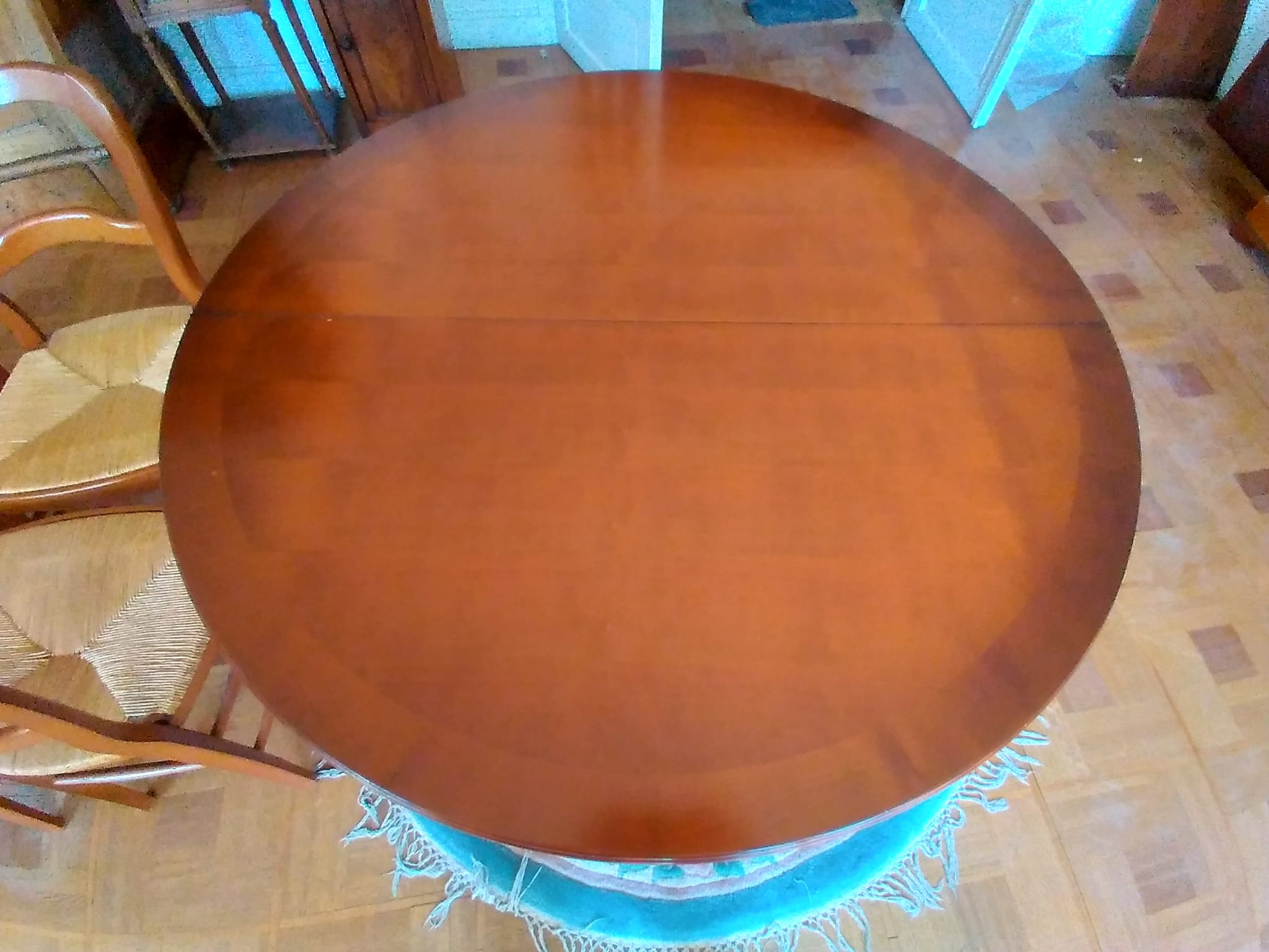 Dining room table