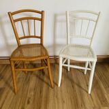Paire de chaises cannées dépareillées