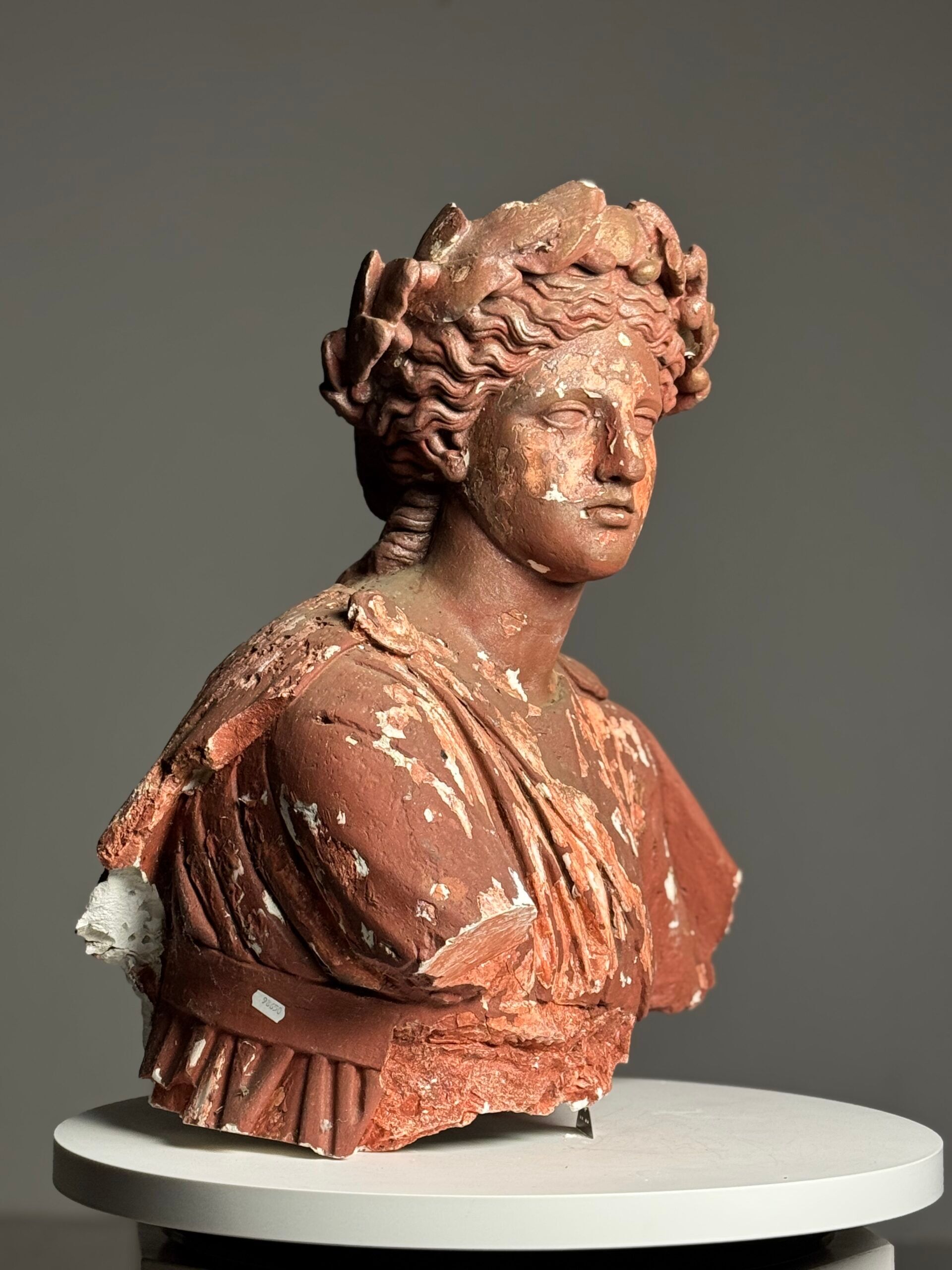 Statue en plâtre de déesse grecque du 20e siècle