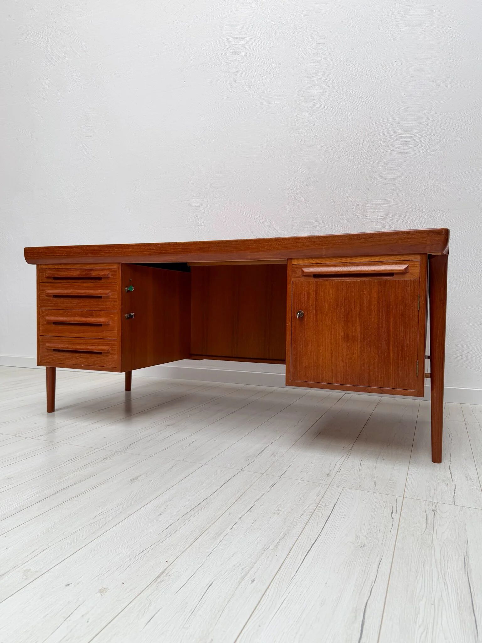 1960s Danish design teak executive writing desk by Ib Kofod-Larsen