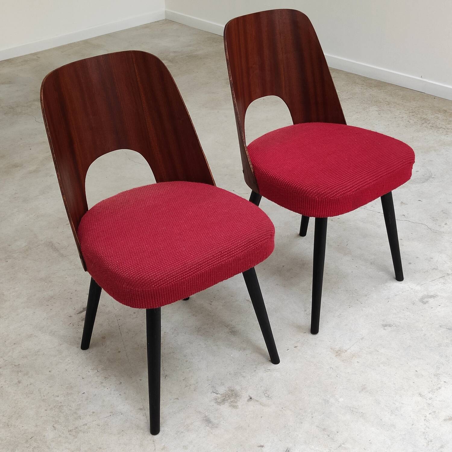 Pair of 515 -2 chairs by Oswald Haerdtl for Ton (Thonet) 1950