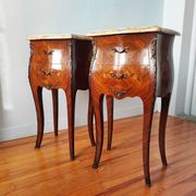 Paire de tables de chevet style Louis XV