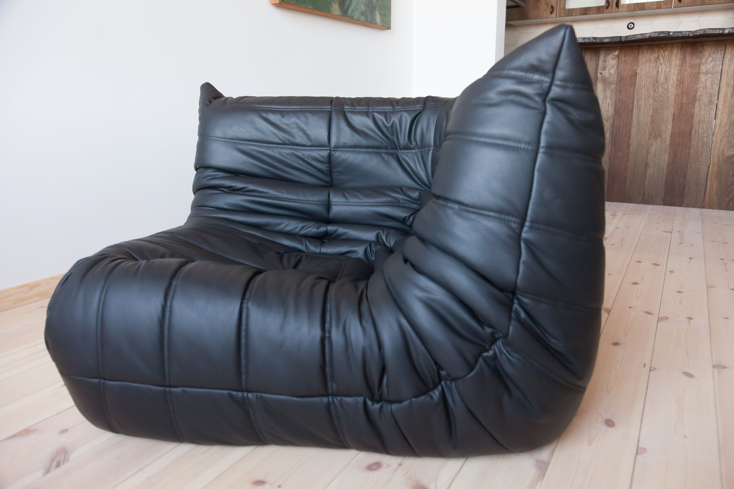 Set Togo leather black model designed by Michel Ducaroy 1973