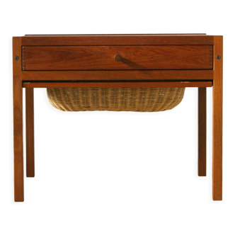 Table de chevet en teck danois du milieu du siècle