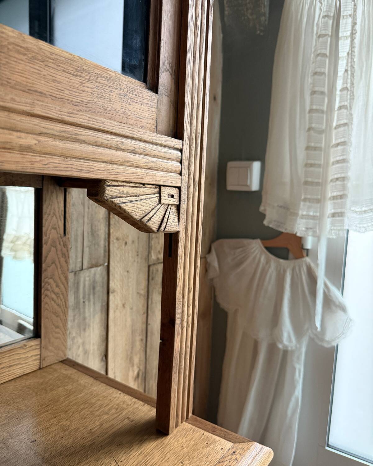 Art Deco oak sideboard (restored)