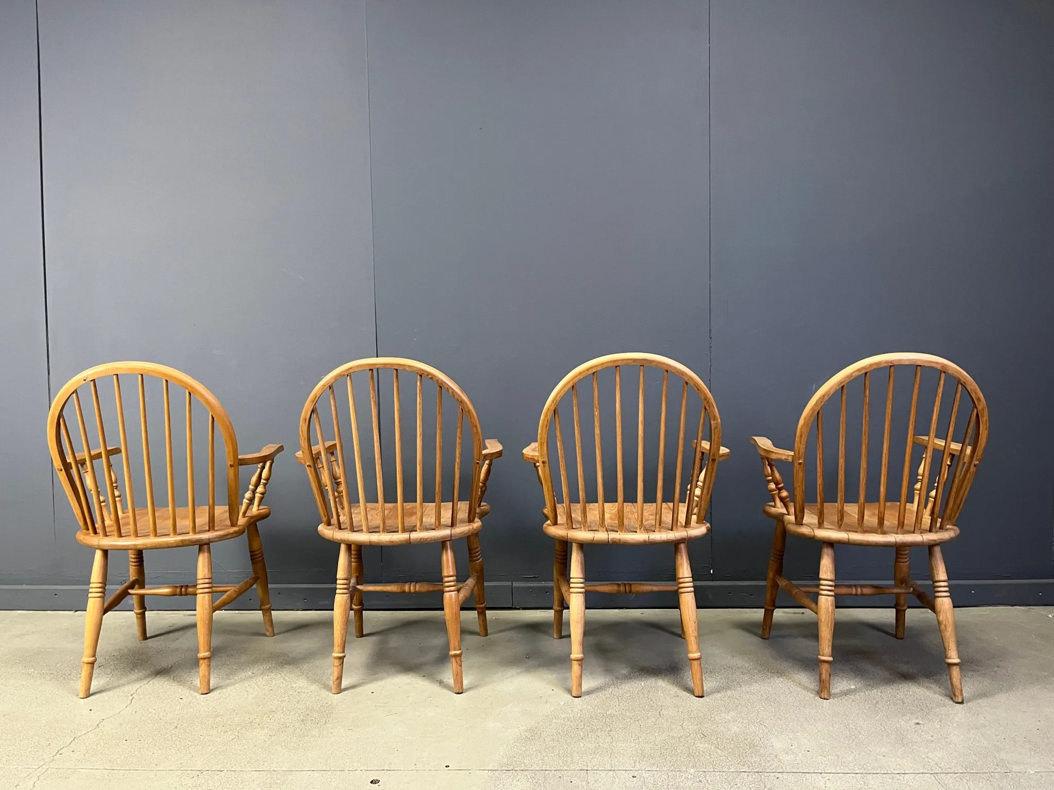 Beautiful English Windsor style dining chairs, set of 4