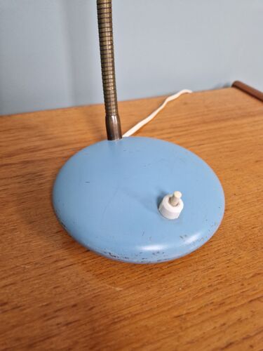 Lampe de bureau articulée en métal laqué bleu ciel, années 60