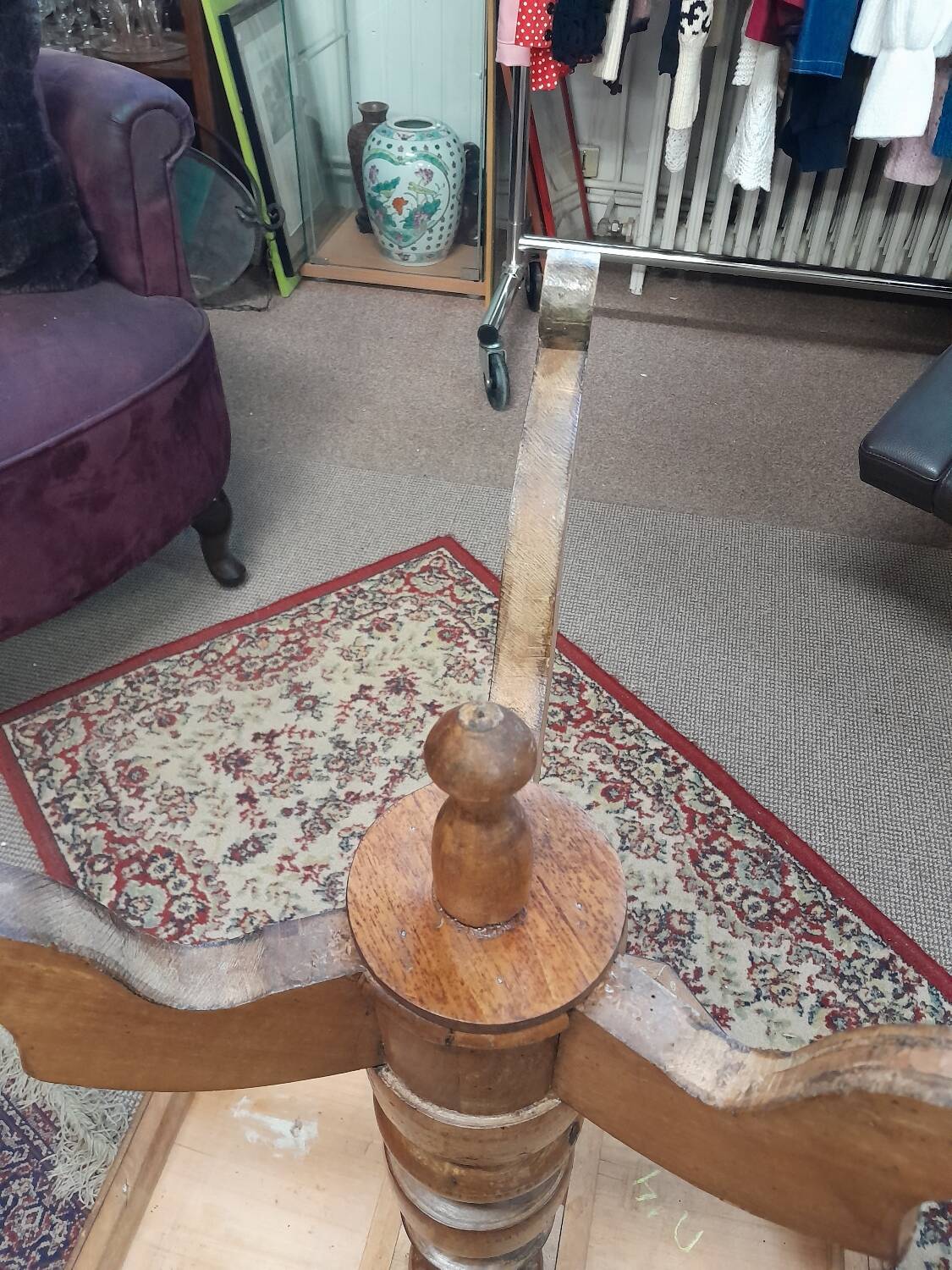 Marquetry pedestal table