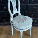 Chaise de style Louis XVI