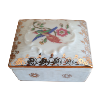 Porcelain box