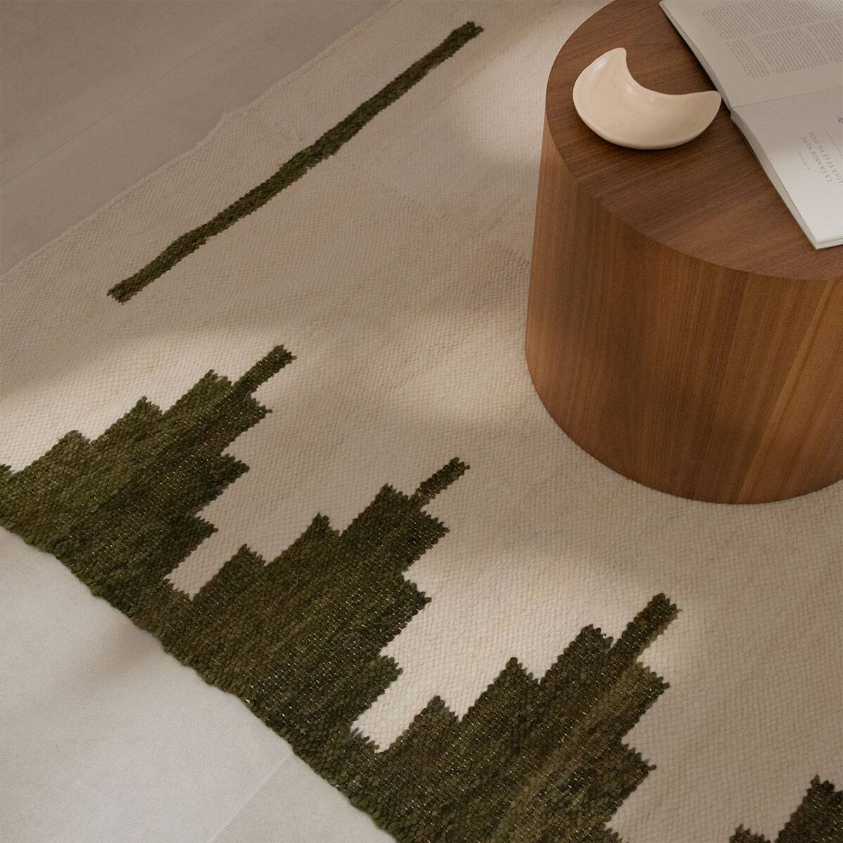 Argentinean rug 100% pure khaki wool