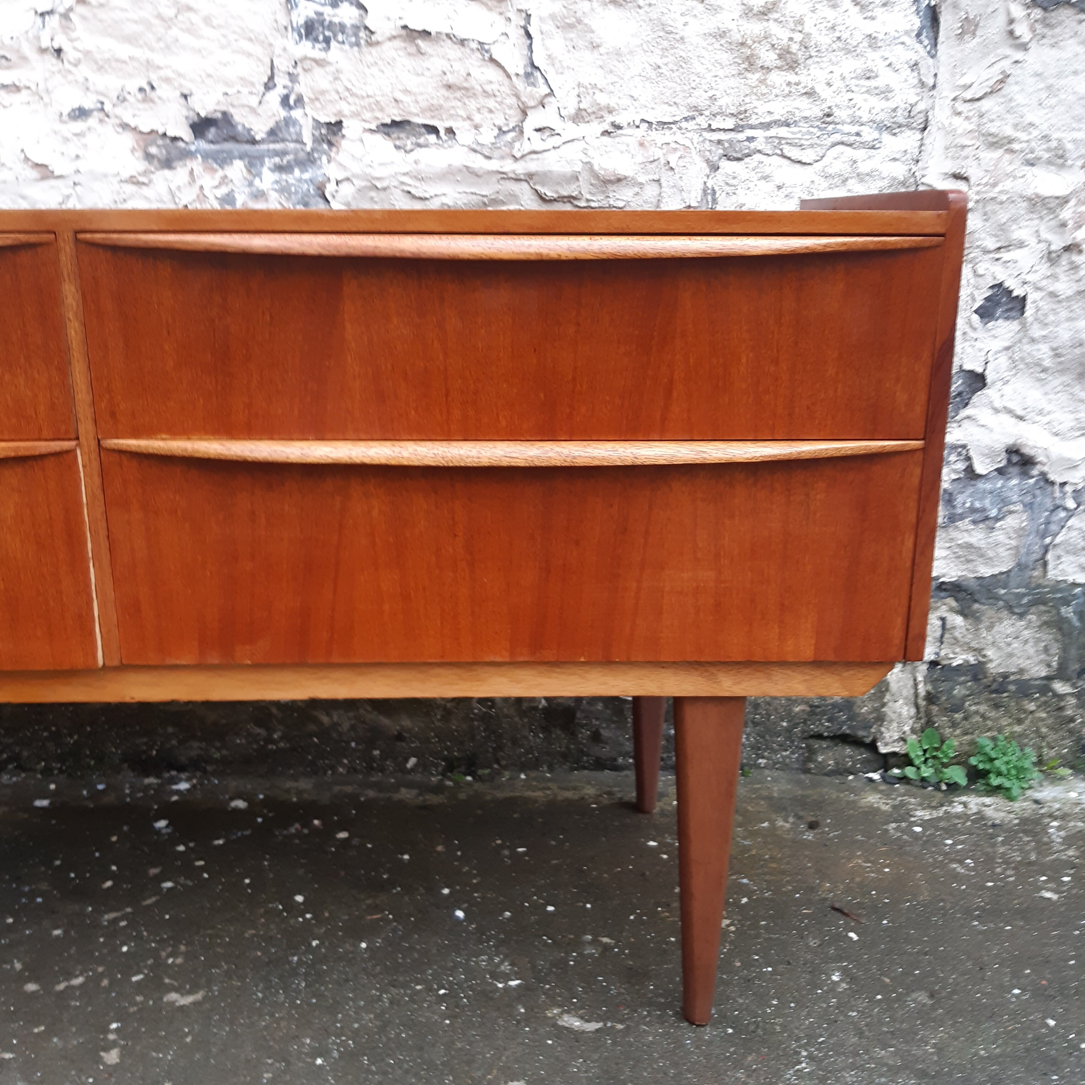 Mid century chest of drawers