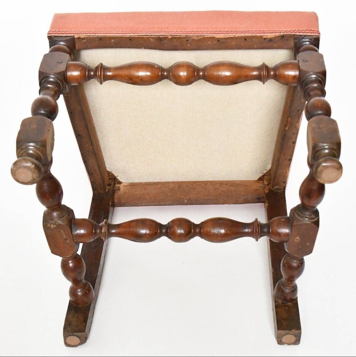Chaise style Louis XIII