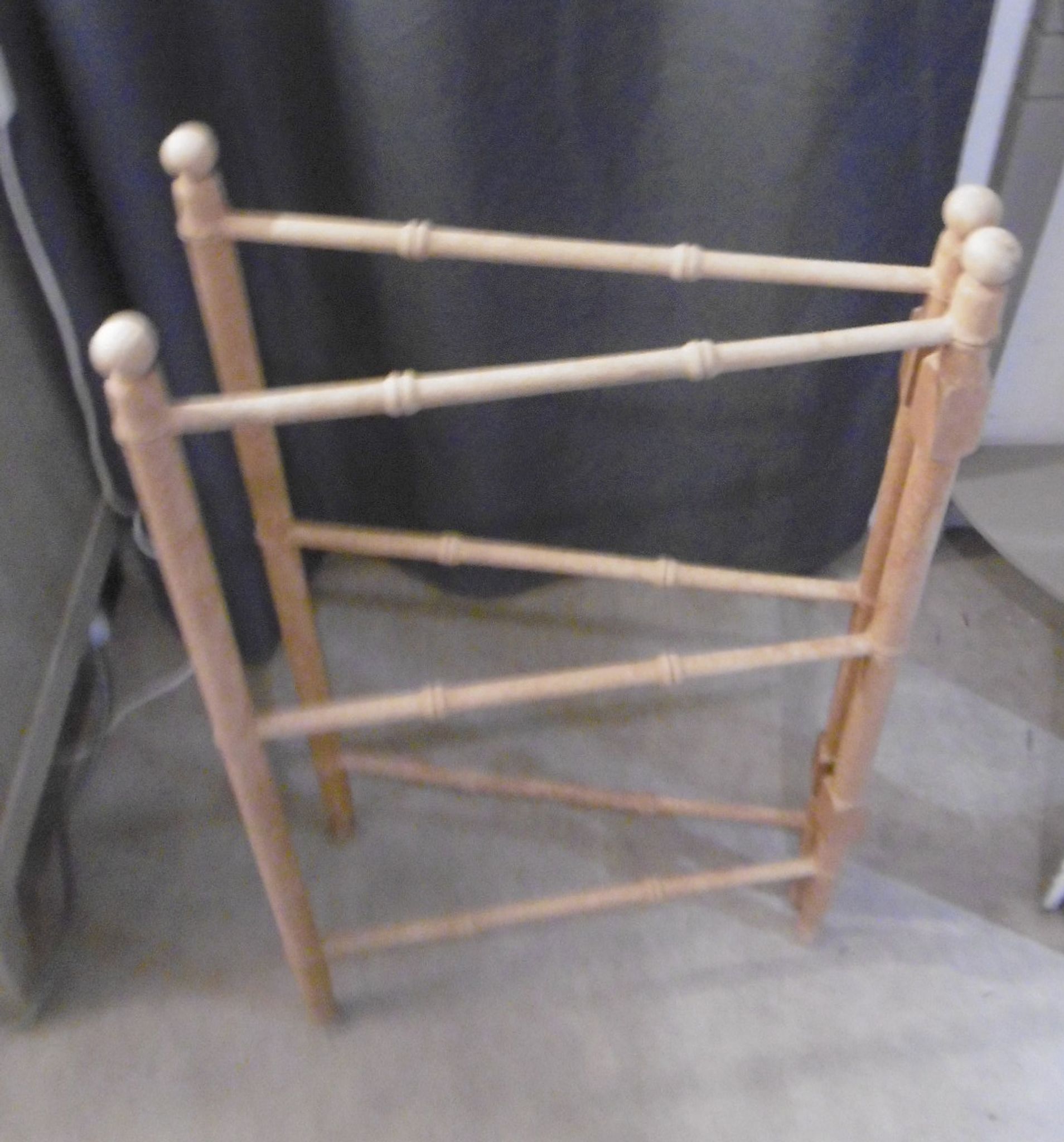 Porte serviette ancien en bois naturel - début XXeme