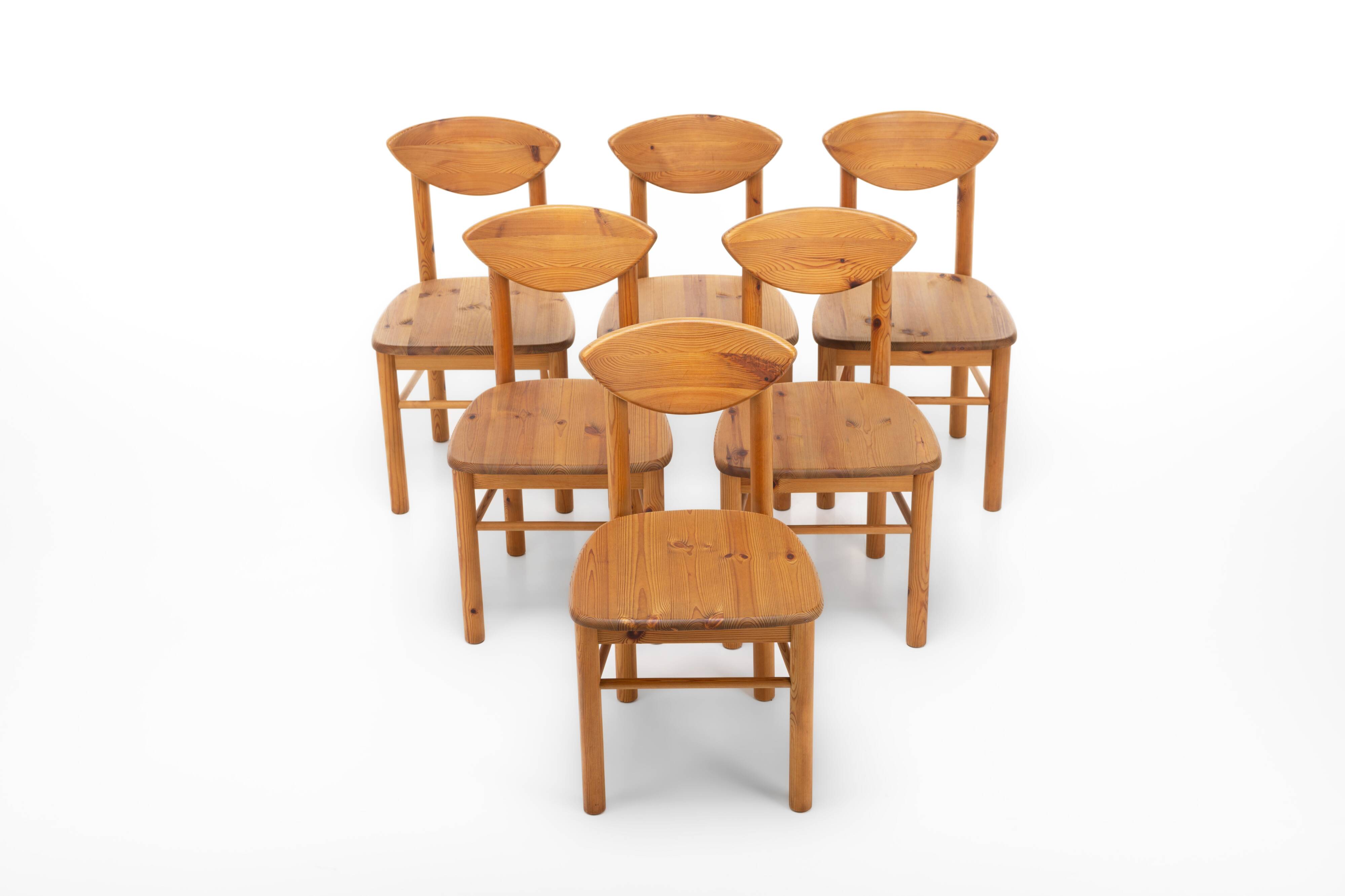 Suite de 6 chaises à repas vintage en pin