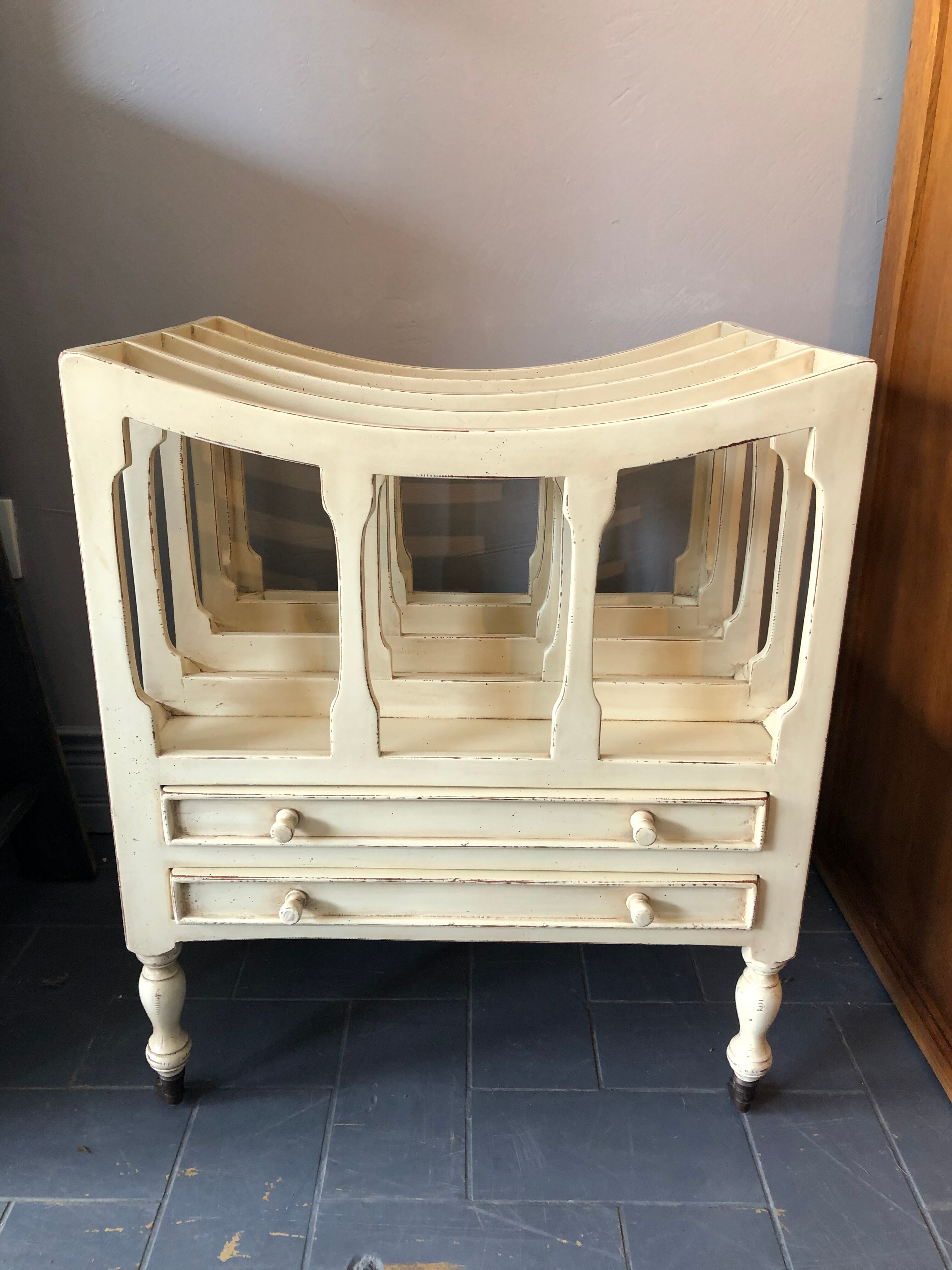 Last wooden magazine door