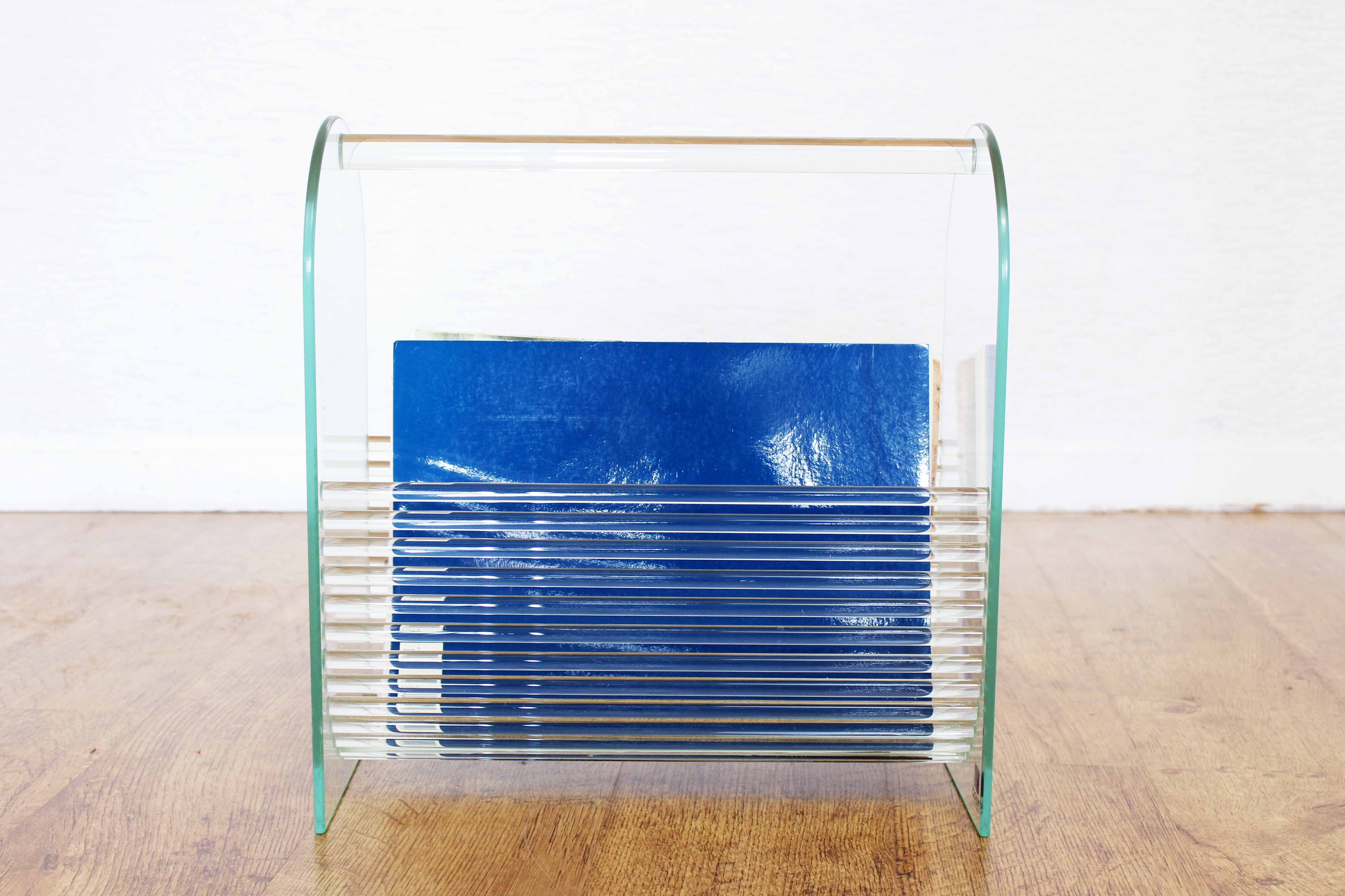 Marais international glass magazine door