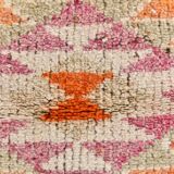 Tapis runner kilim vintage, style bohème, tons orange, rose et lilas pastel