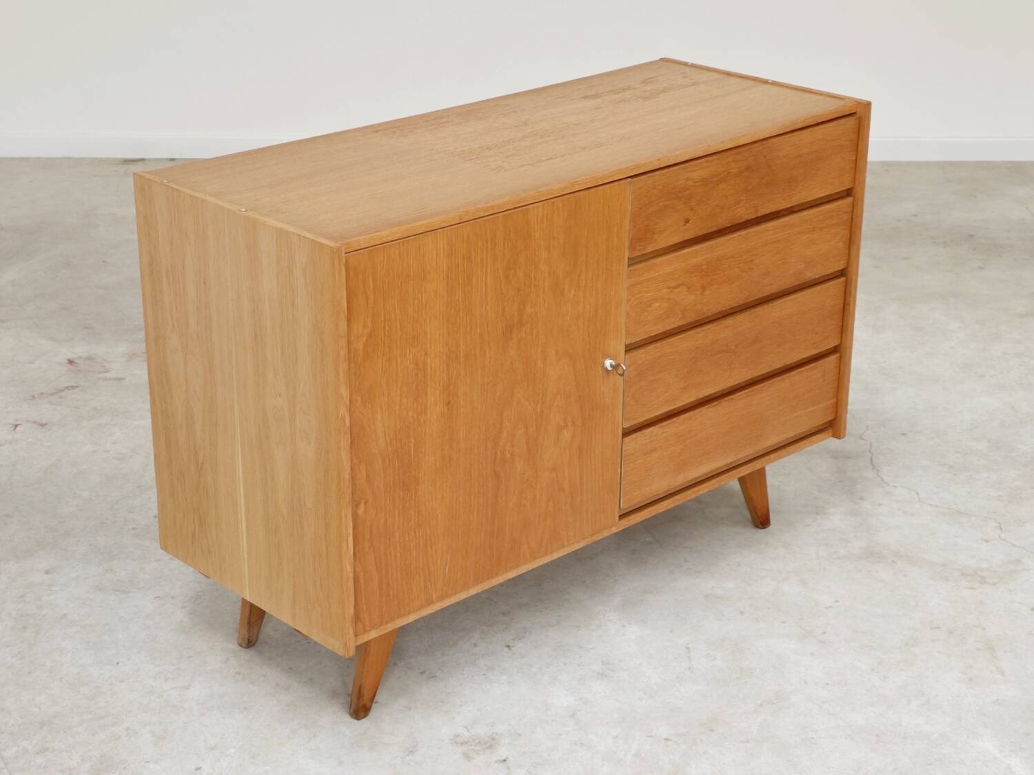 U-458 oak sideboard by Jiri Jiroutek for Interier Praha 1960