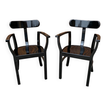 Paire de chaises Art Déco en bois laqué noir par Lajos Kozma, années 1920.
