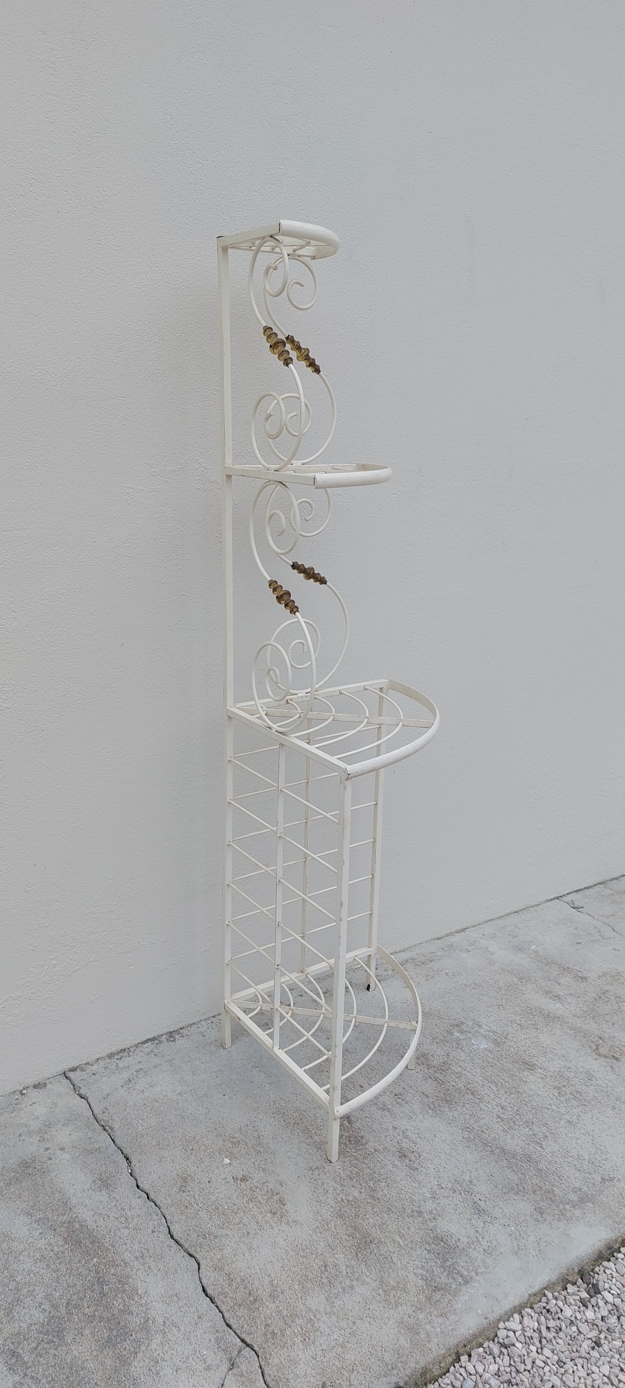 Étagère de coin de boulanger en fer