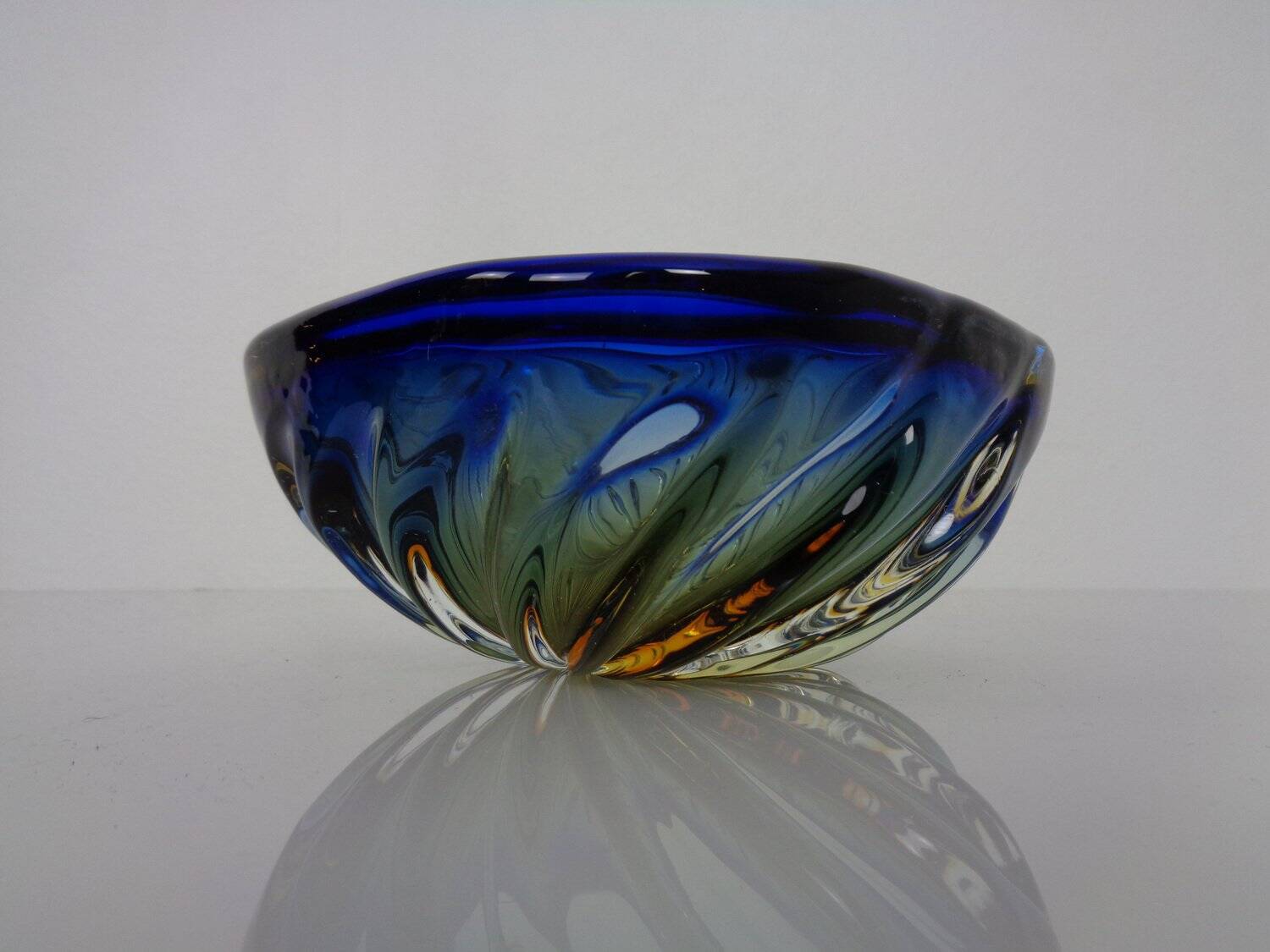Blue Brown Sommerso Murano Glass Bowl or Ashtray by Flavio Poli, Italy, 1960s