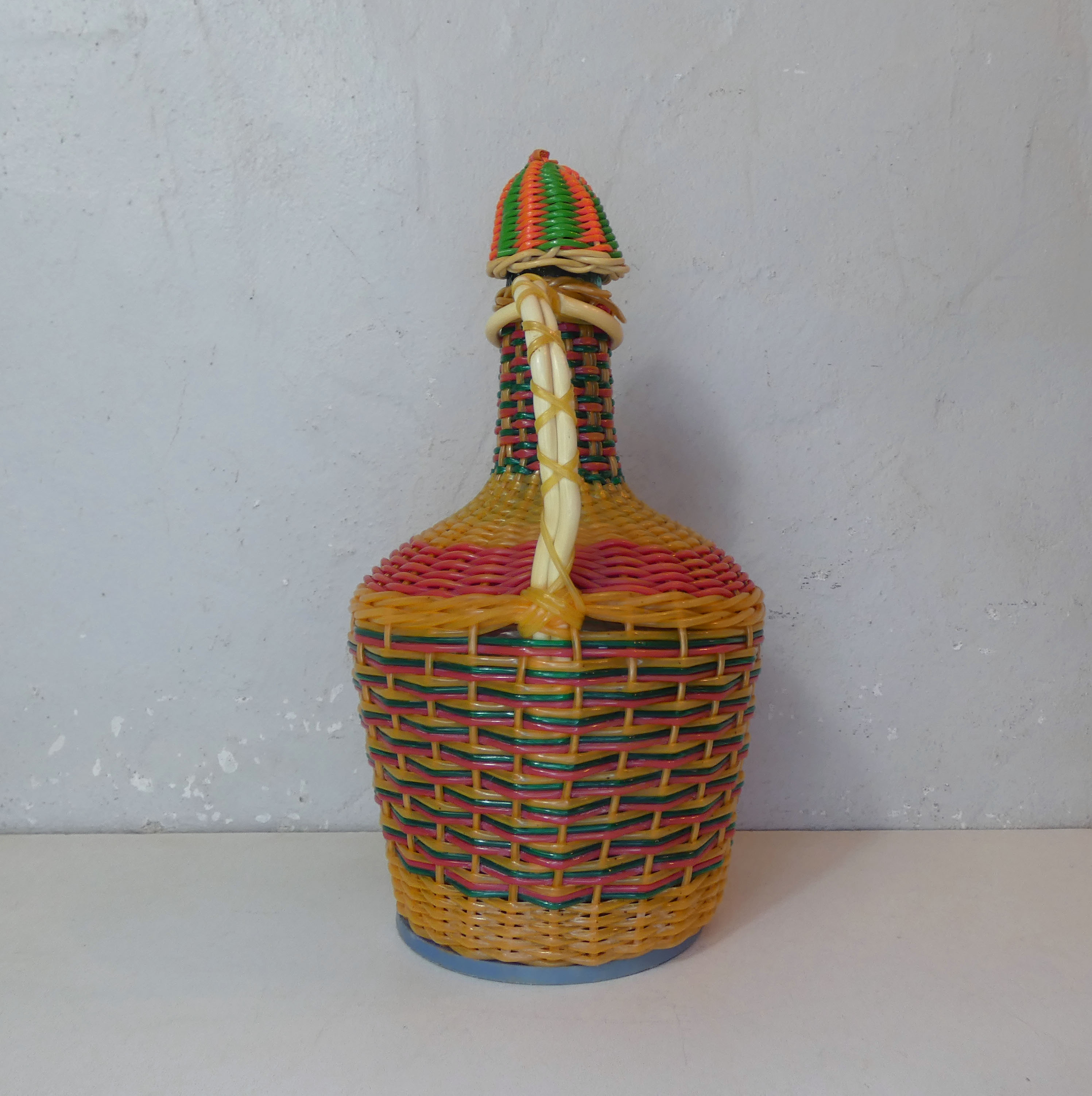 Vintage scoubidou bottle
