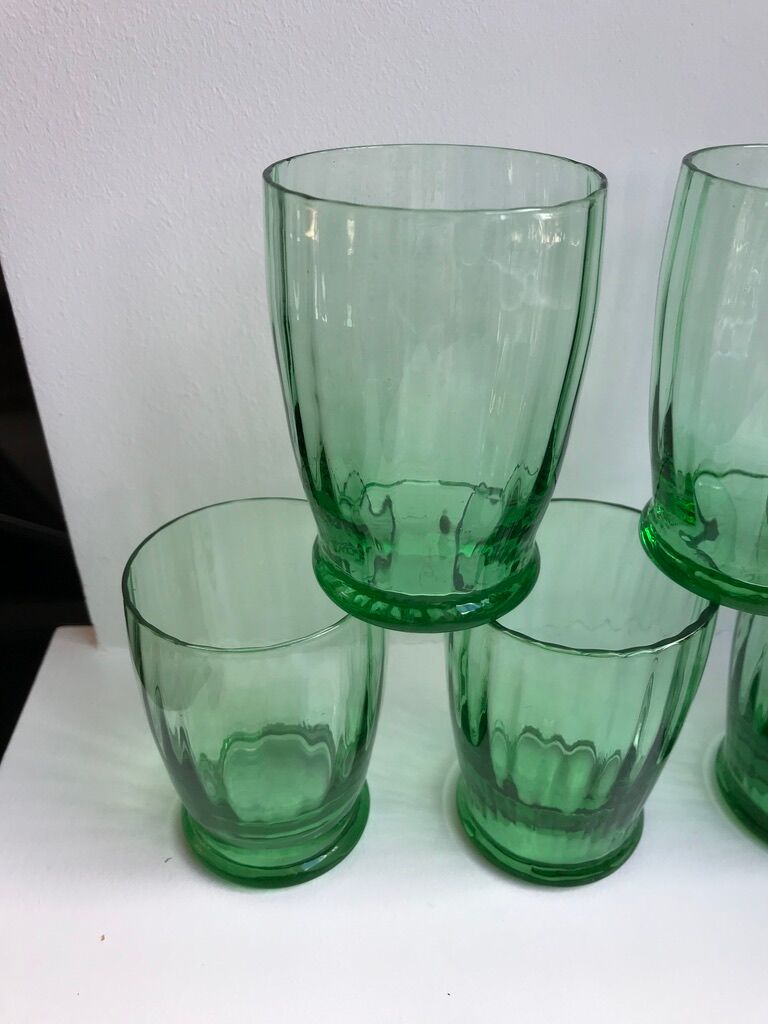 Set of 5 green art deco water glasses 30s-40s