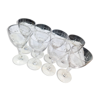 8 verres à pied en cristal