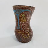 Accolay décor of face ceramic vase