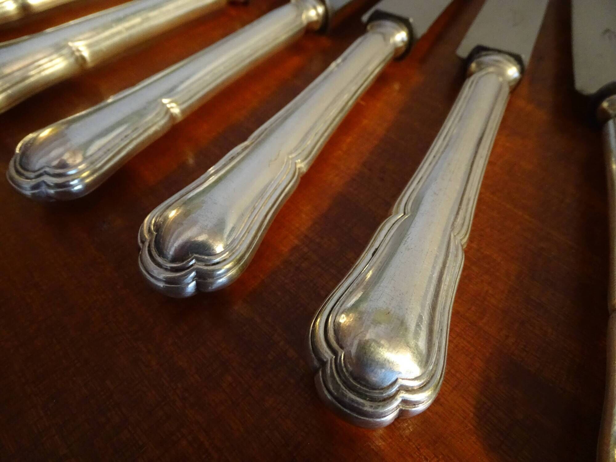 12 antique Art Deco knives silver metal and molten steel blades