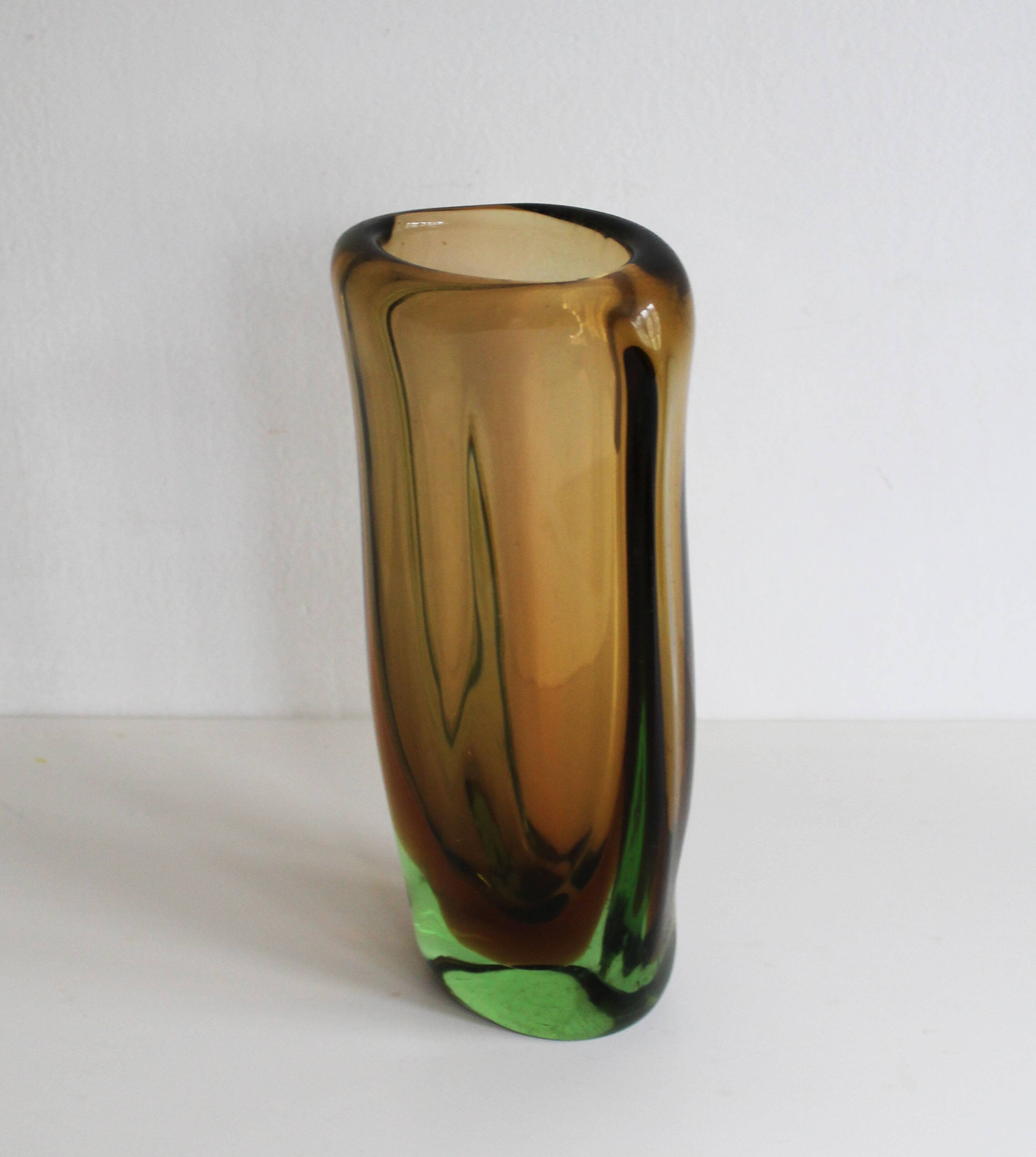 1950's “elegance” sommerso vase, pattern no. 54181 by jaroslav beranek