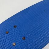 Skateboard bleu