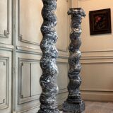Paire De Colonnes Torsadées En Marbre Gris Des Ardennes, Vers 1880
