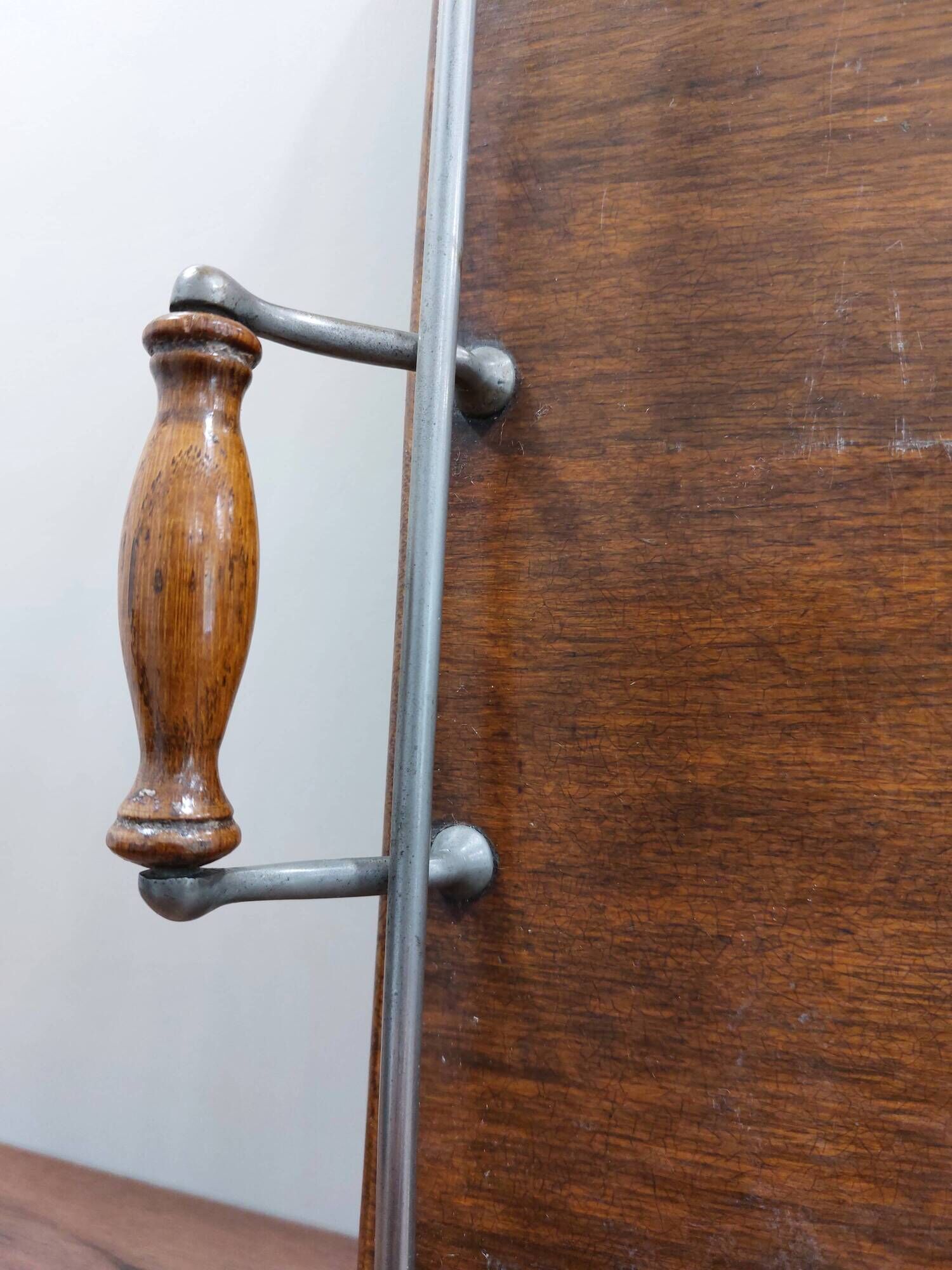Wood serving tray with border