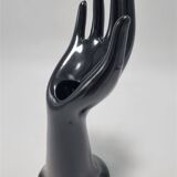 Hand-shaped ring holder