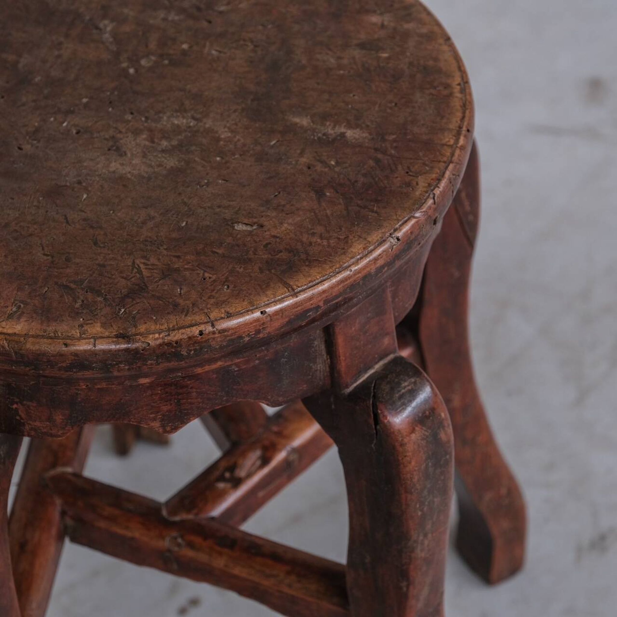 Tabouret asiatique ancien à 5 pieds