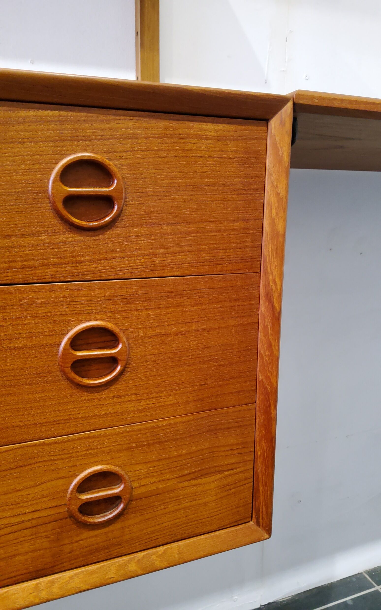 Danish vintage modular wall shelf, 1960