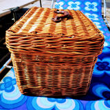 Wicker picnic basket