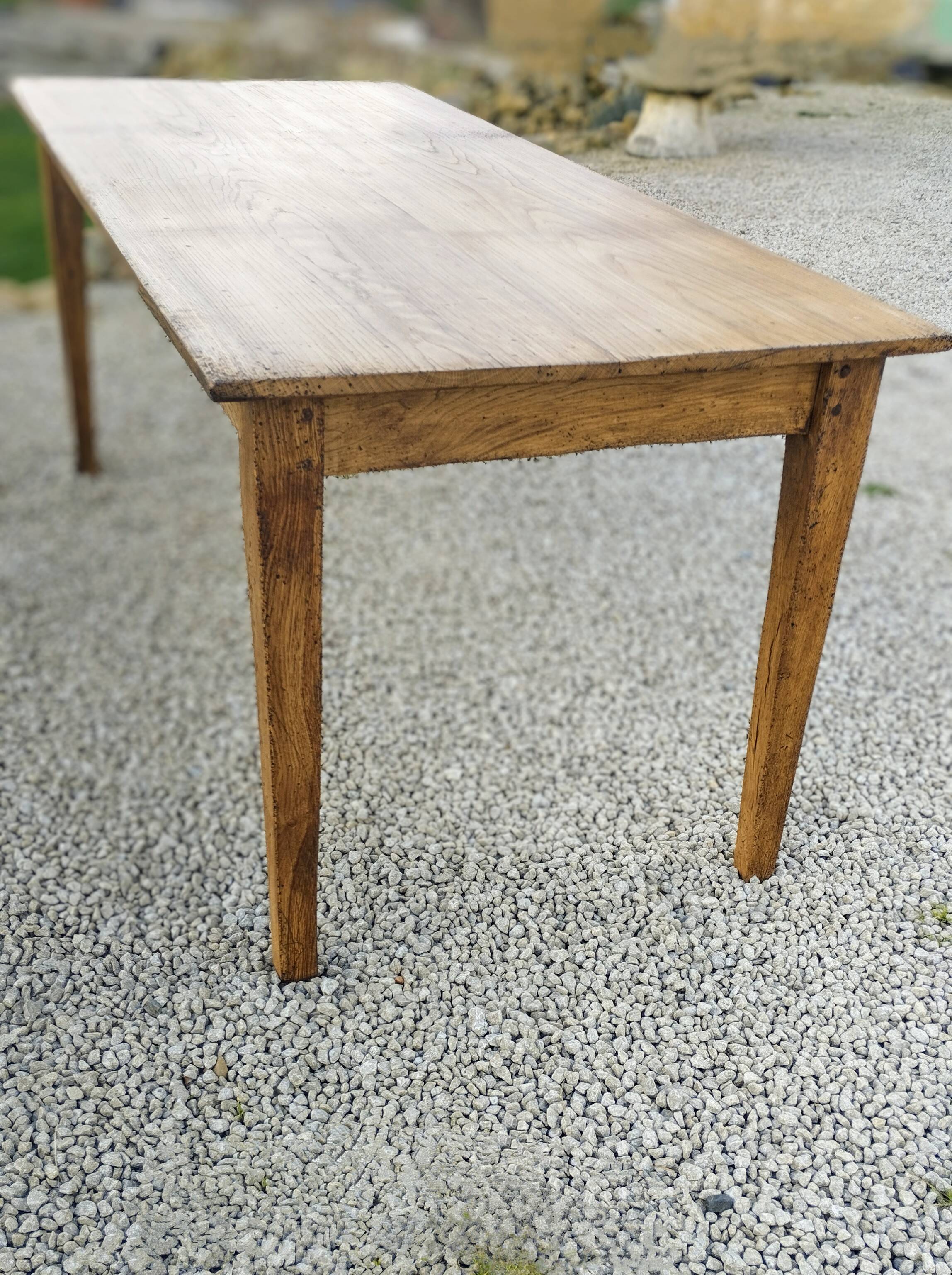 Table ferme chêne massif 80x185