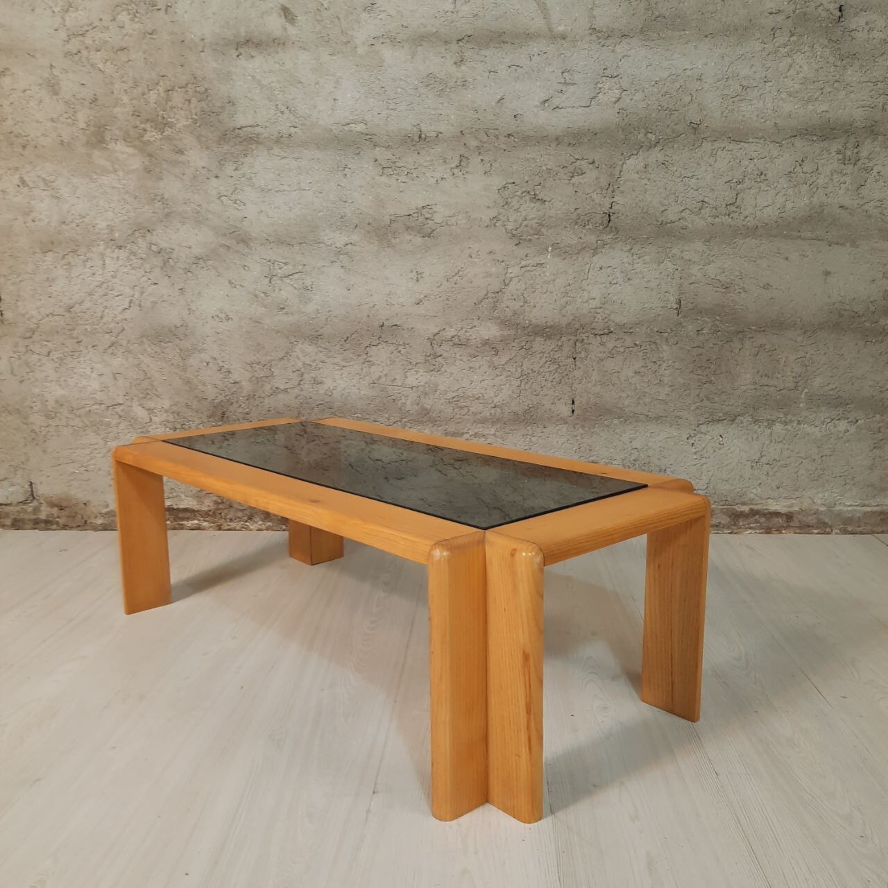 Pair of coffee tables 1970/1980