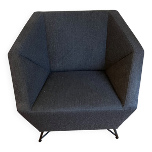 Fauteuil 3angles par Prostoria