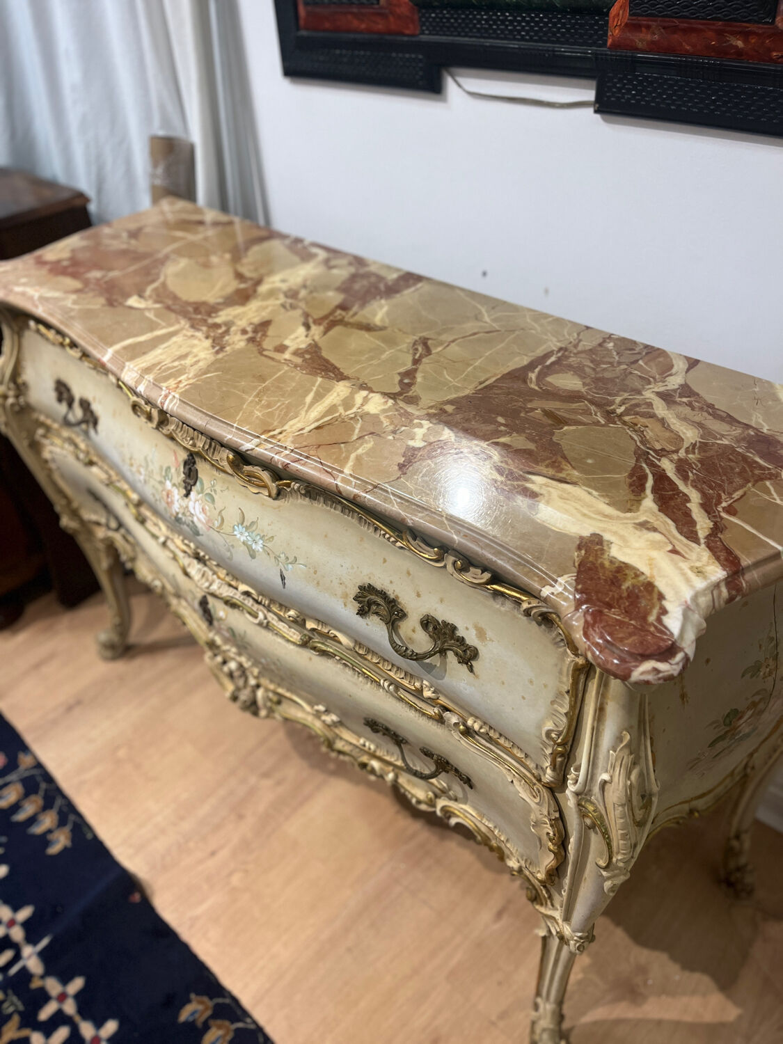 Hand painted Venetian chest of drawers