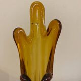 Vase en verre ambré