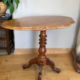 19th century violin pedestal table with tilting top