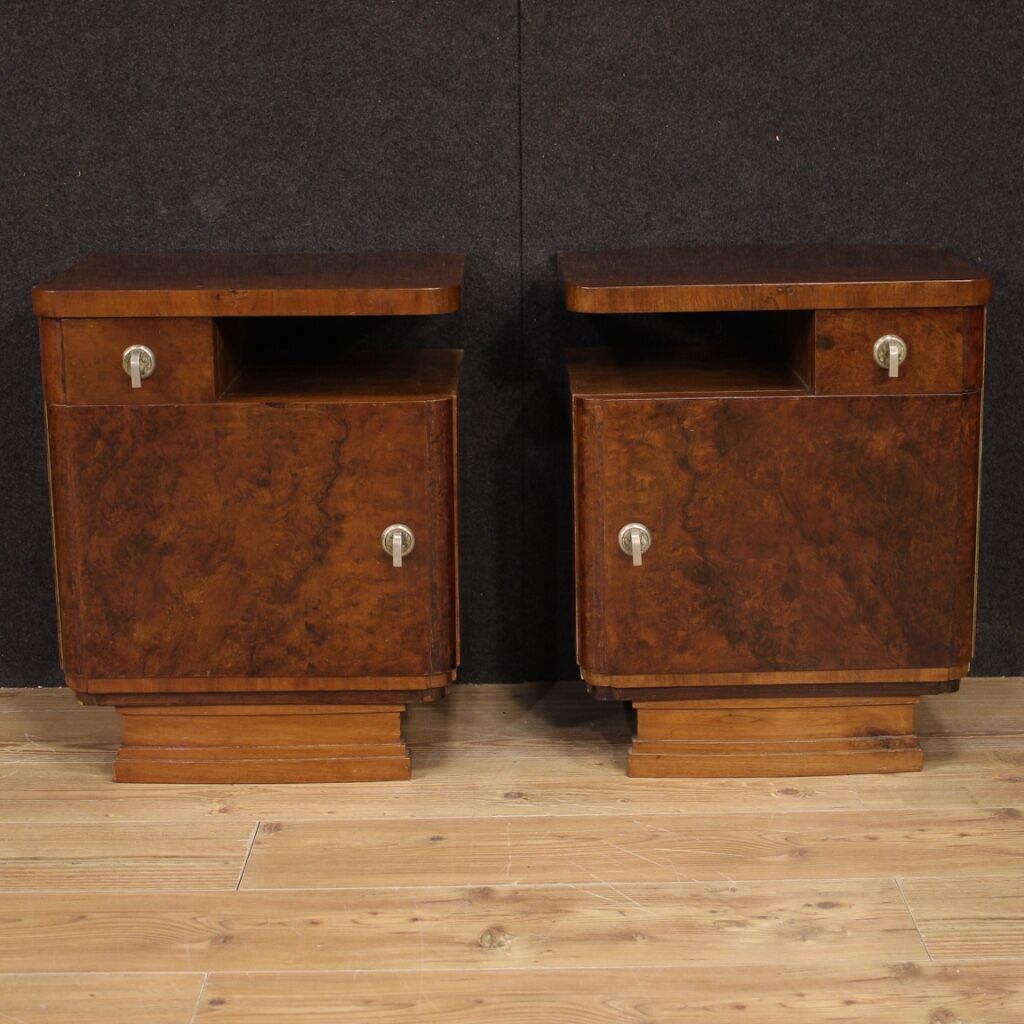 Pair of Italian nightstands in walnut and burl