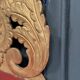 Étagère ottomane en bois doré sculpté XIXe