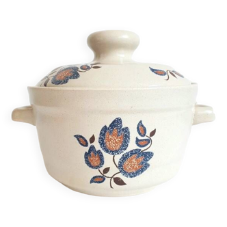 St Amand earthenware tureen