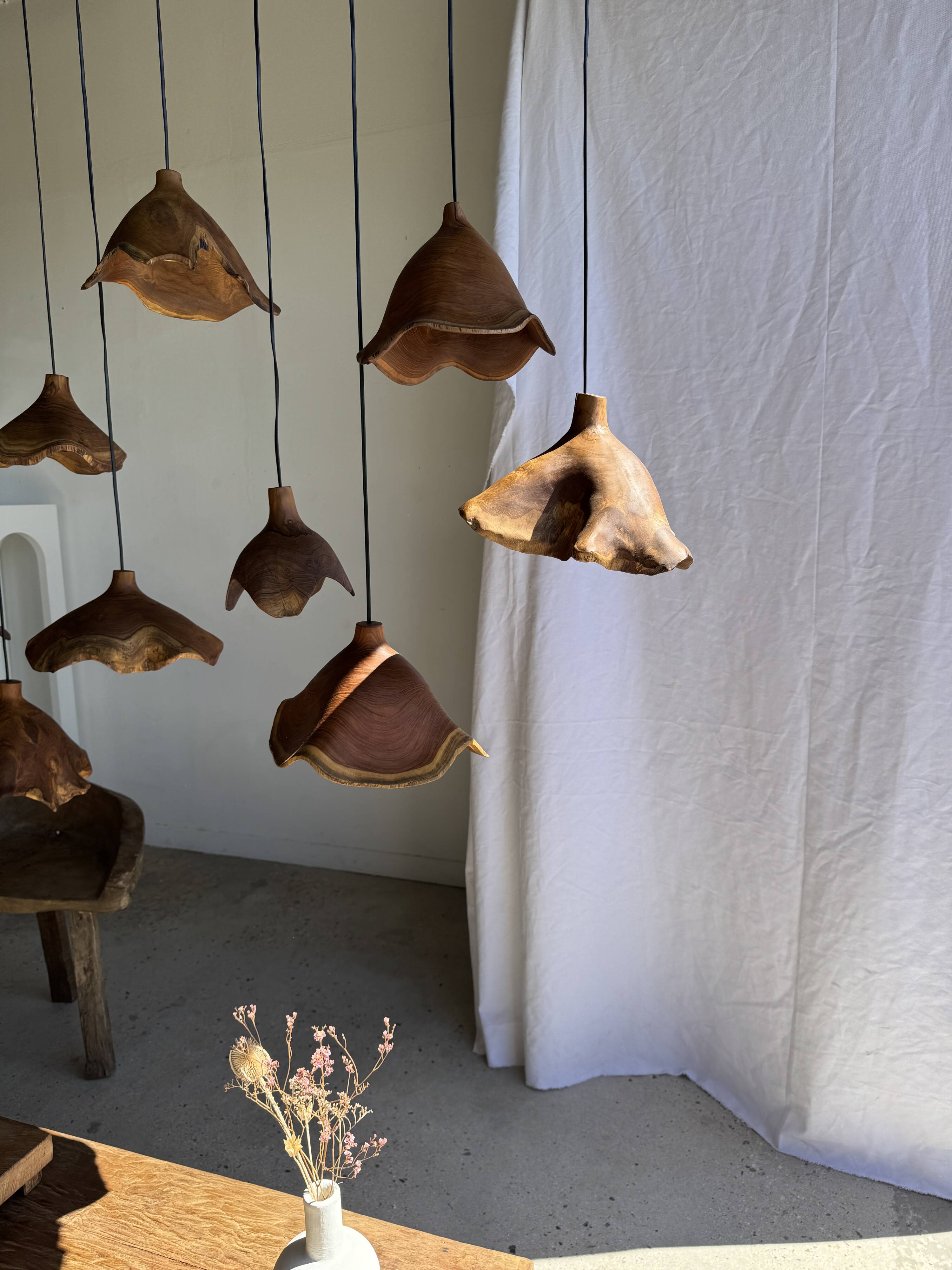 Small suspension in organic teak hat D30 H20