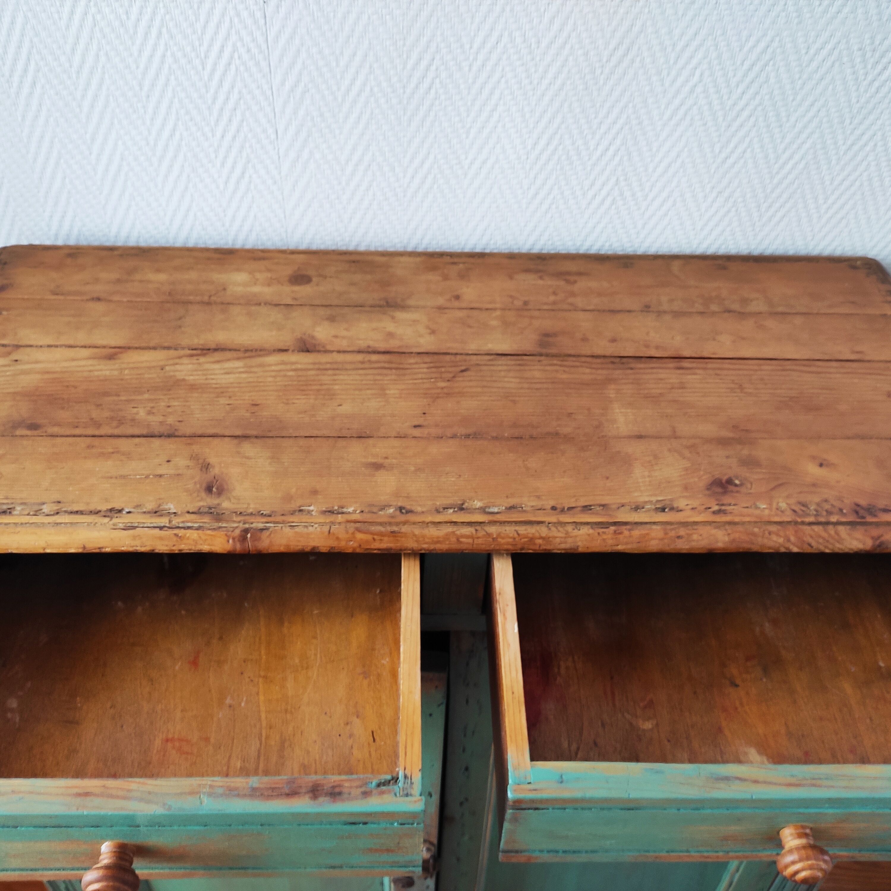 Parisian kitchen sideboard